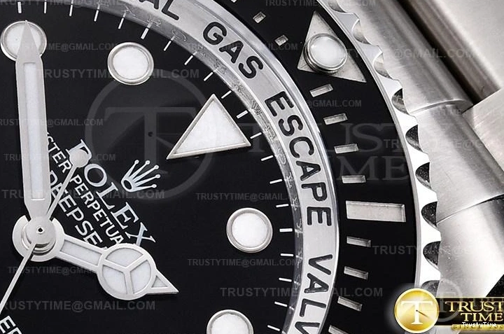 0113 ROLSD093 – Deep Sea Dweller Black Contemporary 1015